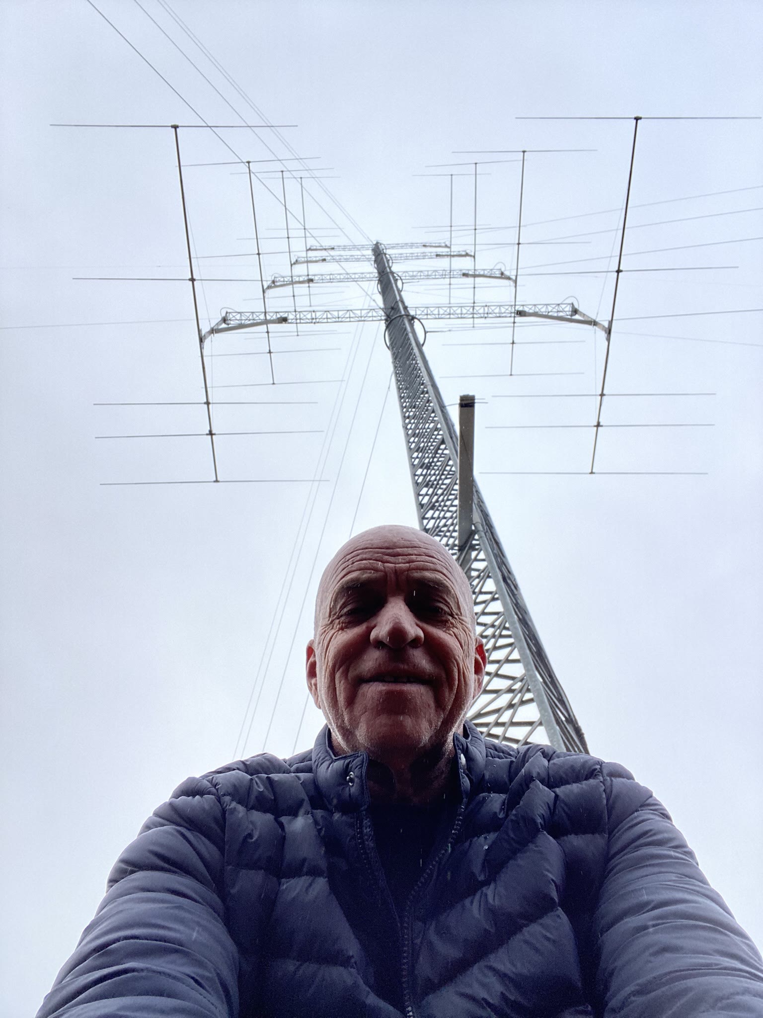 Amir beneath the 4X6TT quad antenna